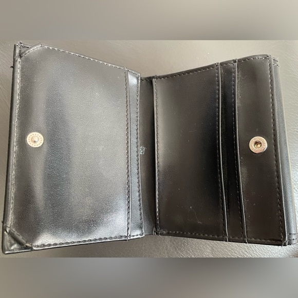 Esprit Wallet - Picture 8 of 8